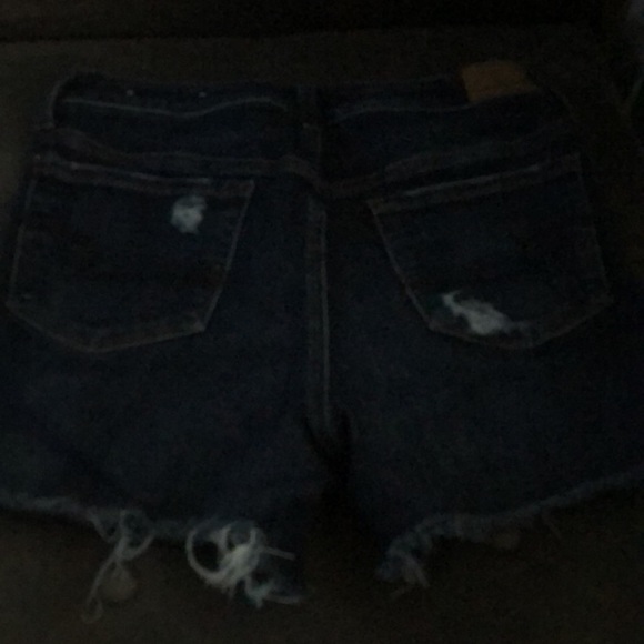 AE shorts - Picture 2 of 5